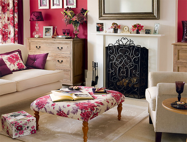 gkhachnohoa2015041306410300841991148 8082 Thiết kế phong khách độc đáo với sofa hoa văn đầy màu sắc